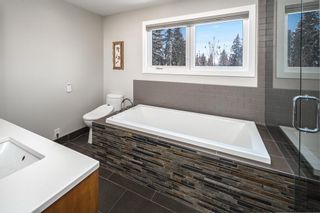 Photo 13: 24 Gissing Drive SW in Calgary: Glamorgan Detached for sale : MLS®# A2054839