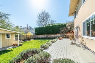 Photo 23: 389 Sunset Ave in Oak Bay: OB Gonzales House for sale : MLS®# 840296