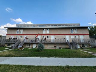 Photo 1: 2 3726 Centre Street NE in Calgary: Highland Park Apartment for sale : MLS®# A2001989