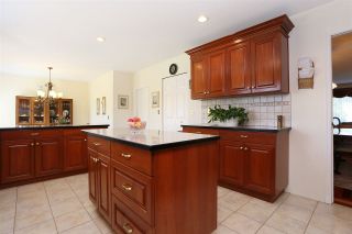 Photo 3: 15452 KILKEE PLACE in Surrey: Sullivan Station House for sale : MLS®# R2111353