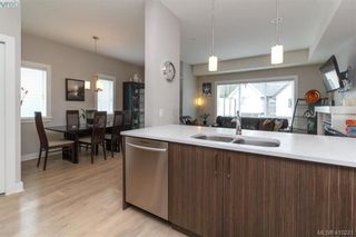 Photo 11: 1030 Boeing Close in VICTORIA: La Westhills Row/Townhouse for sale (Langford)  : MLS®# 813188