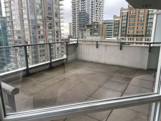 Photo 7: 1704 1212 HOWE Street in Vancouver: Downtown VW Condo for sale in "1212 HOWE" (Vancouver West)  : MLS®# R2847828