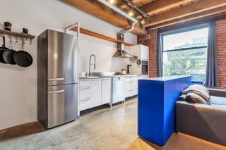Photo 2: 317 55 E CORDOVA Street in Vancouver: Downtown VE Condo for sale in "KORET LOFTS" (Vancouver East)  : MLS®# R2839561