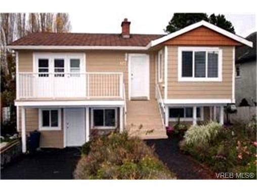Main Photo: 177 Little Eldon Pl in VICTORIA: SW Rudd Park House for sale (Saanich West)  : MLS®# 396022