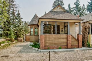Photo 2: 10 New Place SE in Calgary: Inglewood Detached for sale : MLS®# A2050883