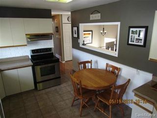 Photo 8: 166 FORSYTH Crescent in Regina: Normanview Single Family Dwelling for sale (Regina Area 02)  : MLS®# 463164
