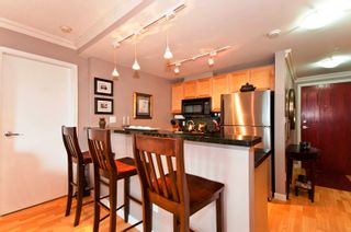 Photo 4: 706 928 Richards Street in The Savoy: Yaletown Home for sale () 
