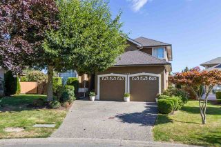 Photo 2: 19059 63B Avenue in Surrey: Cloverdale BC House for sale in "Bakerview Heights" (Cloverdale)  : MLS®# R2108364