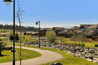 Photo 39: 302 631 Brookside Rd in Colwood: Co Latoria Condo for sale : MLS®# 903118