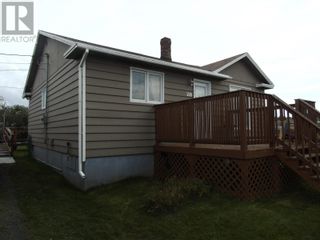 Photo 3: 28 Gull Island Road in Bell Island: House for sale : MLS®# 1258121