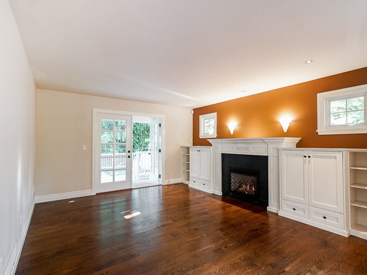 Photo 16: Photos: 850 FOREST HILLS Drive in North Vancouver: Edgemont House for sale in "Edgemont" : MLS®# R2506878