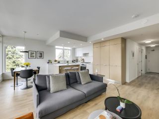 Photo 2: 502 5080 QUEBEC Street in Vancouver: Main Condo for sale in "EASTPARK (QUEBEC)" (Vancouver East)  : MLS®# R2656586