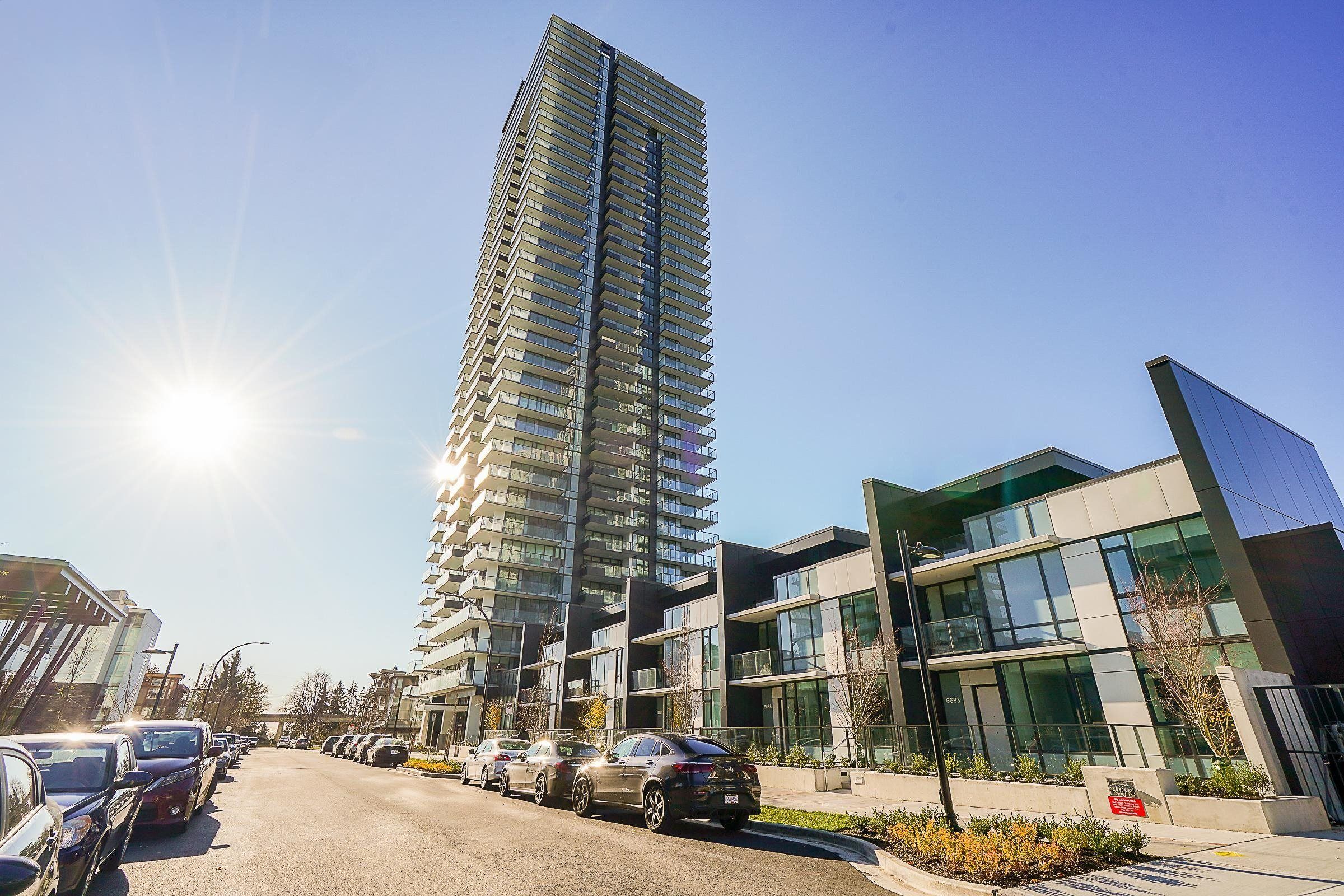 Main Photo: 3105 6699 DUNBLANE Avenue in Burnaby: Metrotown Condo for sale in "POLARIS" (Burnaby South)  : MLS®# R2837874