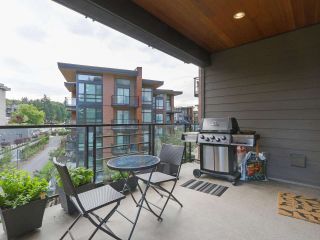 Photo 19: 408 733 W 3RD Street in North Vancouver: Harbourside Condo for sale in "THE SHORE" : MLS®# R2424919