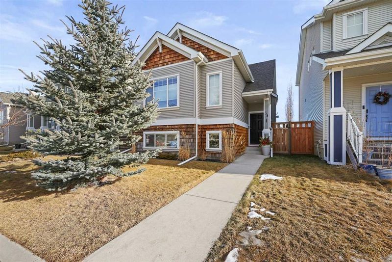 FEATURED LISTING: 38 Cougartown Circle Southwest Calgary