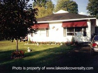 Photo 1: 39 Lake Avenue in Ramara: Rural Ramara House (Bungalow) for sale : MLS®# X2872233