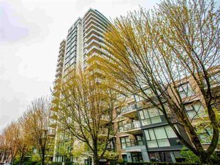 Photo 1: 216 1483 W 7TH Avenue in Vancouver: Fairview VW Condo for sale in "VERONA OF PORTICO" (Vancouver West)  : MLS®# R2288405