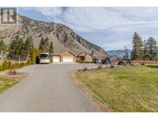 Photo 2: 3210 / 3208 Cory Road in Keremeos: House for sale : MLS®# 10306680