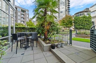 Photo 5: TH117 1288 MARINASIDE CRESCENT in Vancouver: Yaletown Townhouse for sale (Vancouver West)  : MLS®# R2625173