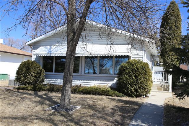 Photo 1: Photos: 533 Nathaniel Street in Winnipeg: River Heights Single Family Detached for sale (South Winnipeg)  : MLS®# 1608534