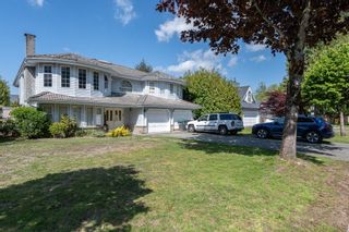 Photo 3: 15561 91A Avenue in Surrey: Fleetwood Tynehead House for sale : MLS®# R2881246