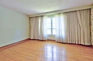 Photo 4: 3074 Morning Star Drive in Mississauga: Malton House (Bungalow) for sale : MLS®# W6037380
