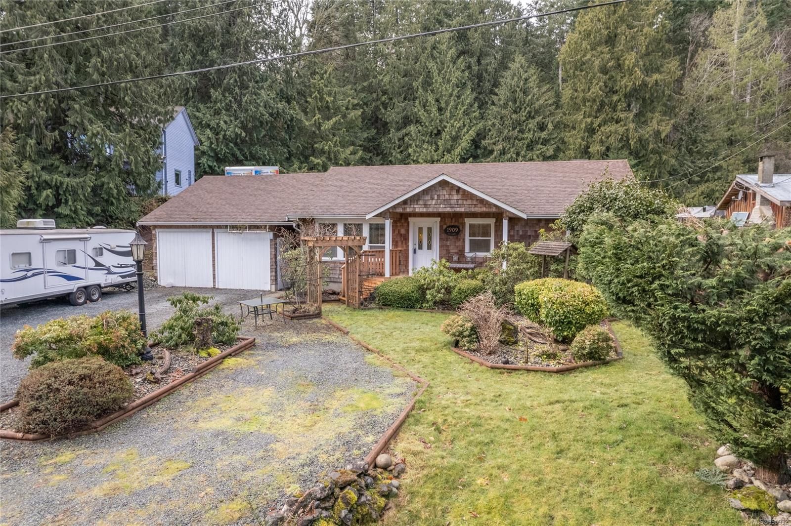 Main Photo: 1909 SEA LION Cres in Nanoose Bay: PQ Nanoose House for sale (Parksville/Qualicum)  : MLS®# 895992