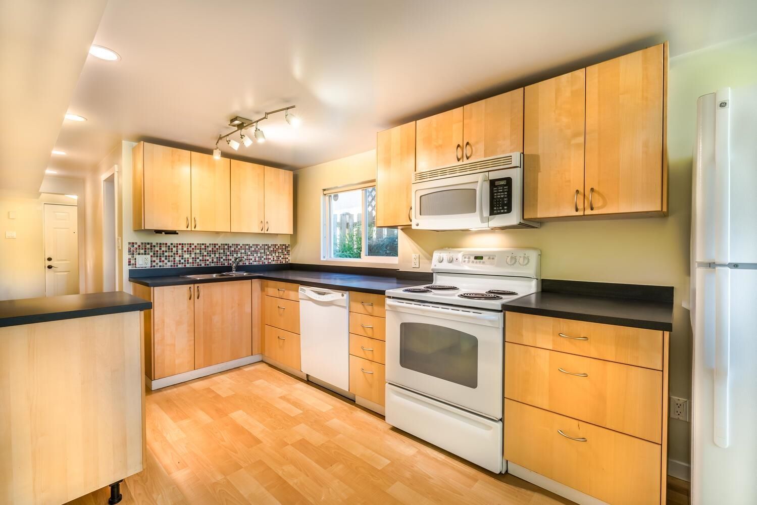 Photo 27: Photos: 3411 E 29TH Avenue in Vancouver: Renfrew Heights House for sale (Vancouver East)  : MLS®# R2714408
