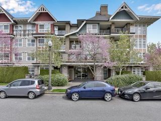 Photo 1: 305 7088 MONT ROYAL Square in Vancouver: Champlain Heights Condo for sale in "Brittany" (Vancouver East)  : MLS®# R2574941