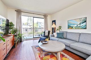 Photo 1: 302 131 W 4TH Street in North Vancouver: Lower Lonsdale Condo for sale in "NOTTINGHAM PLACE" : MLS®# R2779847