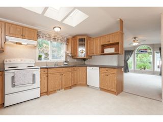 Photo 8: 70 2270 196 Street in Langley: Brookswood Langley Manufactured Home for sale in "Pineridge Park" : MLS®# R2398738