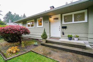 Photo 3: 4653 CEDARCREST Avenue in North Vancouver: Canyon Heights NV House for sale : MLS®# R2628774