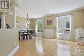 Photo 3: 136 LAMPLIGHTERS DRIVE in Ottawa: House for sale : MLS®# 1352820