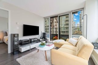 Photo 6: 711 1088 RICHARDS Street in Vancouver: Yaletown Condo for sale in "RICHARDS LIVING" (Vancouver West)  : MLS®# R2707514