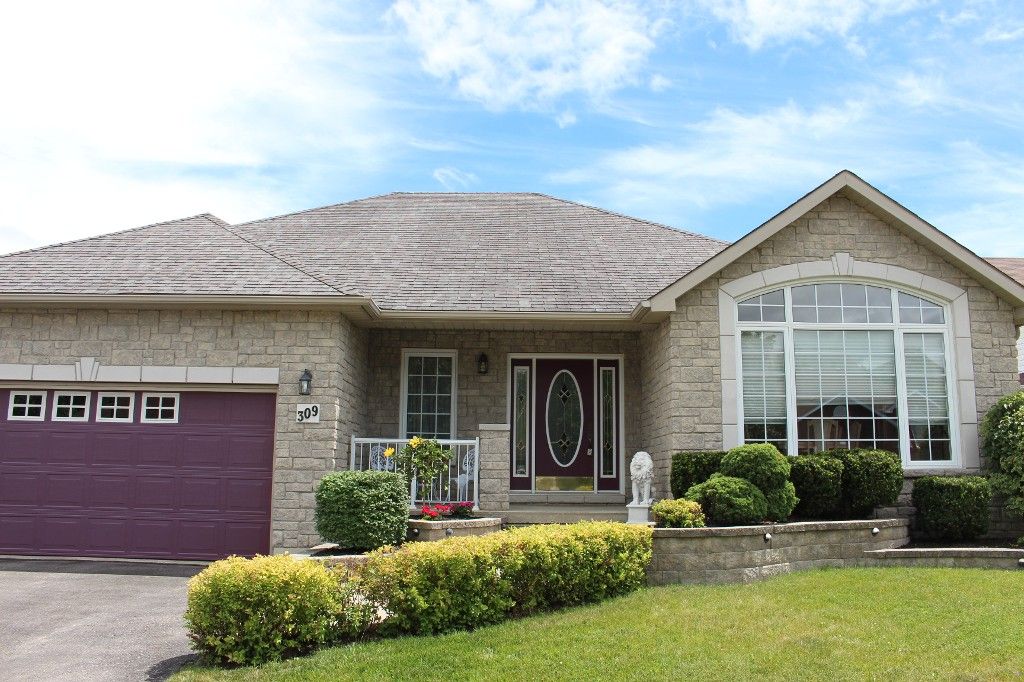 Main Photo: 309 Parkview Hills Drive in Cobourg: House for sale : MLS®# 512440066