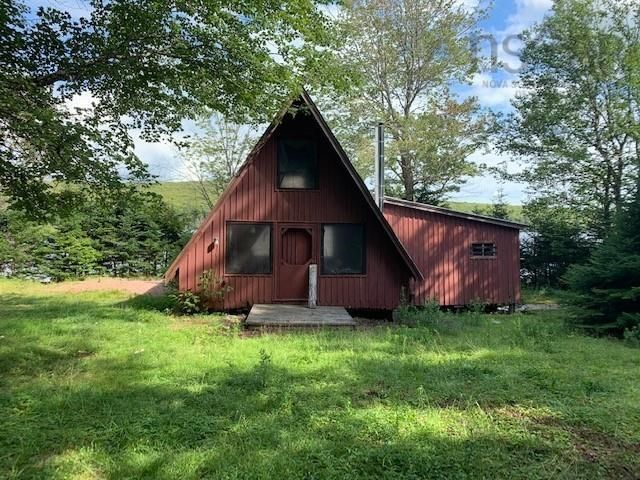 Main Photo: 649 South Wyvern Road in Simpson Lake: 102S-South Of Hwy 104, Parrsboro and area Residential for sale (Northern Region)  : MLS®# 202120844