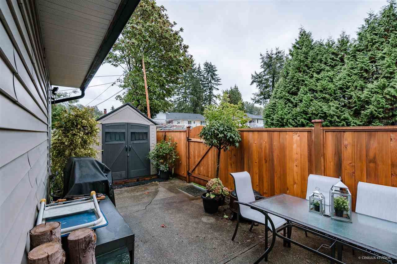 Photo 2: Photos: 2520 GORDON Avenue in Port Coquitlam: Central Pt Coquitlam Townhouse for sale : MLS®# R2407119