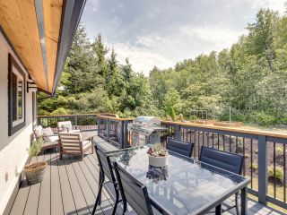 Photo 26: 1454 MAPLE Crescent in Squamish: Brackendale House for sale : MLS®# R2695511