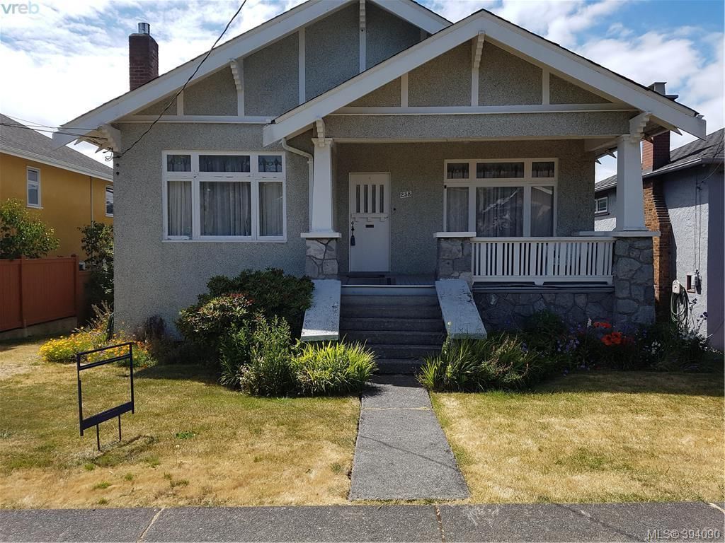 Main Photo: 238 Moss St in VICTORIA: Vi Fairfield West House for sale (Victoria)  : MLS®# 790080