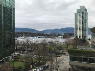 Photo 2: 701 1277 MELVILLE Street in Vancouver: Coal Harbour Condo for sale in "The Flat Iron" (Vancouver West)  : MLS®# R2642262