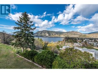 Photo 9: 105 Spruce Road in Penticton: House for sale : MLS®# 10310560