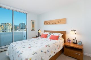 Photo 13: 2701 1201 MARINASIDE CRESCENT in Vancouver: Yaletown Condo for sale (Vancouver West)  : MLS®# R2602027