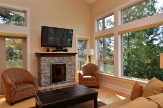 Photo 8: 4C 12849 LAGOON Road in Pender Harbour: Pender Harbour Egmont Condo for sale in "Painted Boat" (Sunshine Coast)  : MLS®# R2037321