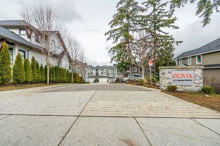 Photo 1: 13 15717 MOUNTAIN VIEW DRIVE in Surrey: Grandview Surrey Townhouse for sale (South Surrey White Rock)  : MLS®# R2752562
