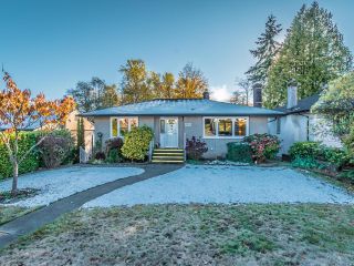 Photo 1: 6516 PORTLAND Street in Burnaby: South Slope House for sale (Burnaby South)  : MLS®# R2746491
