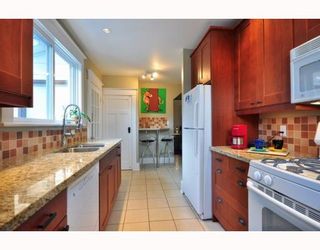 Photo 5: 110 KOOTENAY Street in Vancouver: Hastings East House for sale (Vancouver East)  : MLS®# V795967