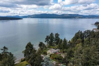 Photo 2: 955 Towner Park Rd in North Saanich: NS Deep Cove House for sale : MLS®# 930426