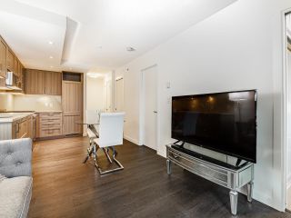 Photo 5: 2801 5470 ORMIDALE Street in Vancouver: Collingwood VE Condo for sale in "WALL CENTRE CENTRAL PARK TOWER 3" (Vancouver East)  : MLS®# R2873512