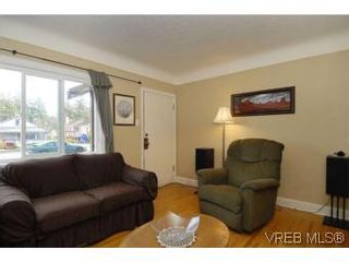 Photo 4: 571 Ker Ave in VICTORIA: SW Gorge House for sale (Saanich West)  : MLS®# 532080