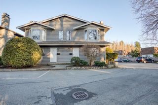 Photo 1: 31 211 Buttertubs Pl in Nanaimo: Na University District Row/Townhouse for sale : MLS®# 896312